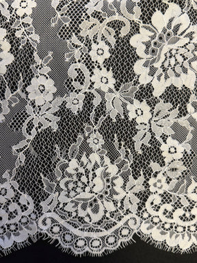 Weiße Raschelspitze - LA1005