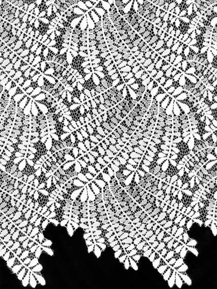 Elfenbeinfarbene Spitze mit Blattmuster - LA1007