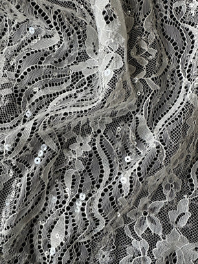 Elfenbein-Pailletten-Spitze – LB6005