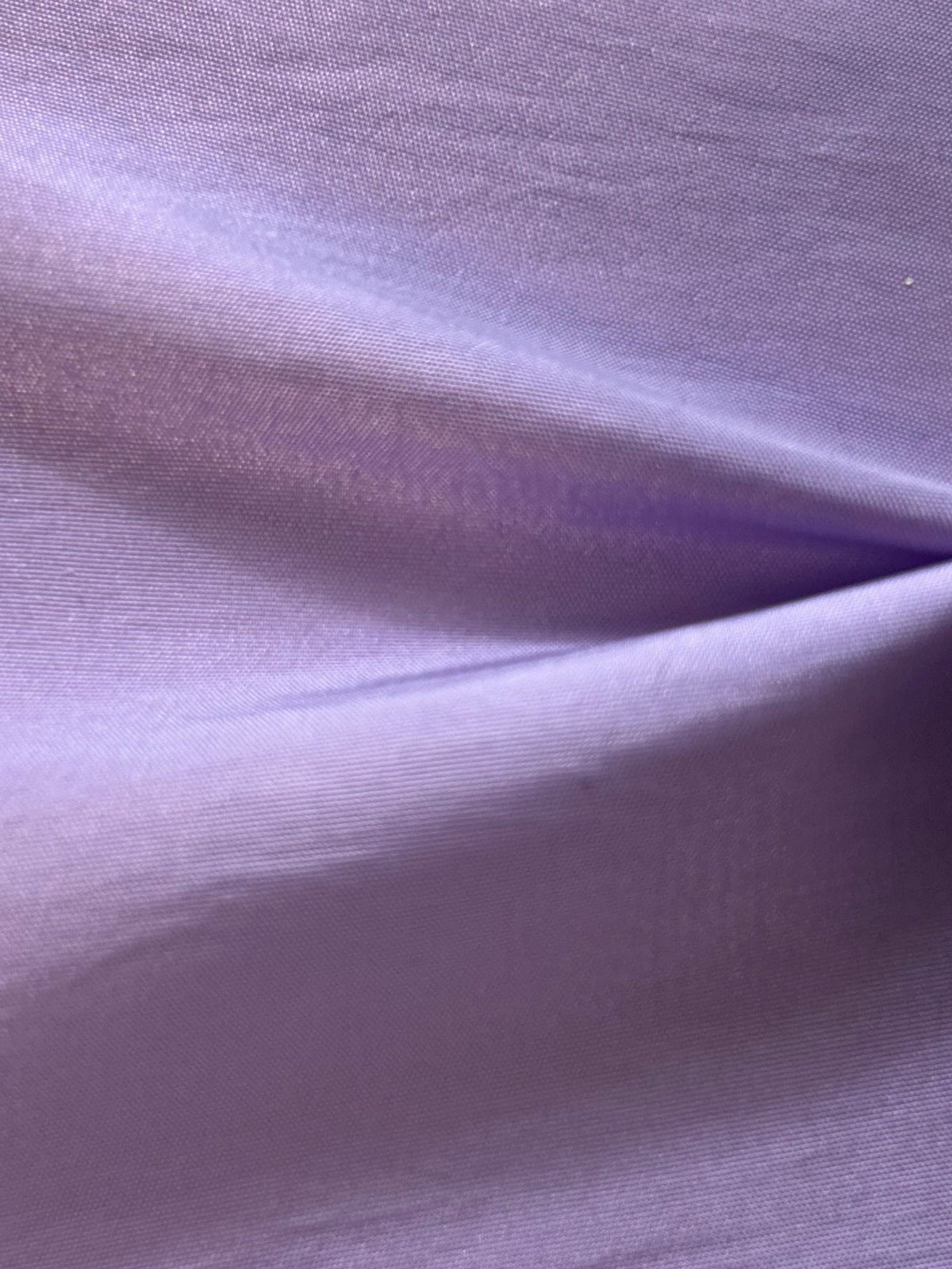 Lavendelfarbener Poly/Nylon-Taft – Radiance