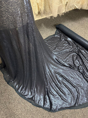 Marineblauer Paillettentüll – Rechtsfarben