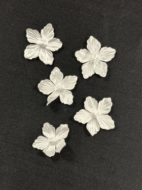 Blass-elfenbeinfarbene 5-blättrige Blüten - MM0030 (Beutel mit 144 Stück)