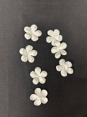 Blass-Elfenbeinfarbene Öko-Blumen mit 6 Blütenblättern - MM0033 (Beutel mit 144 Stück)