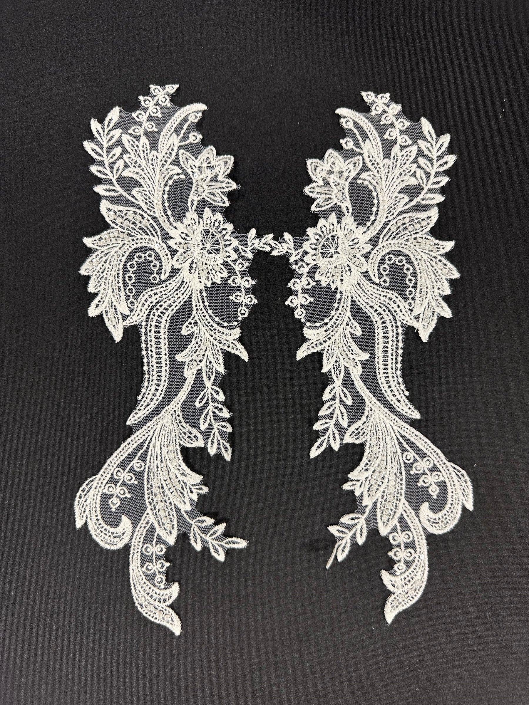Ivory Embroidered Lace Appliques - MT4018