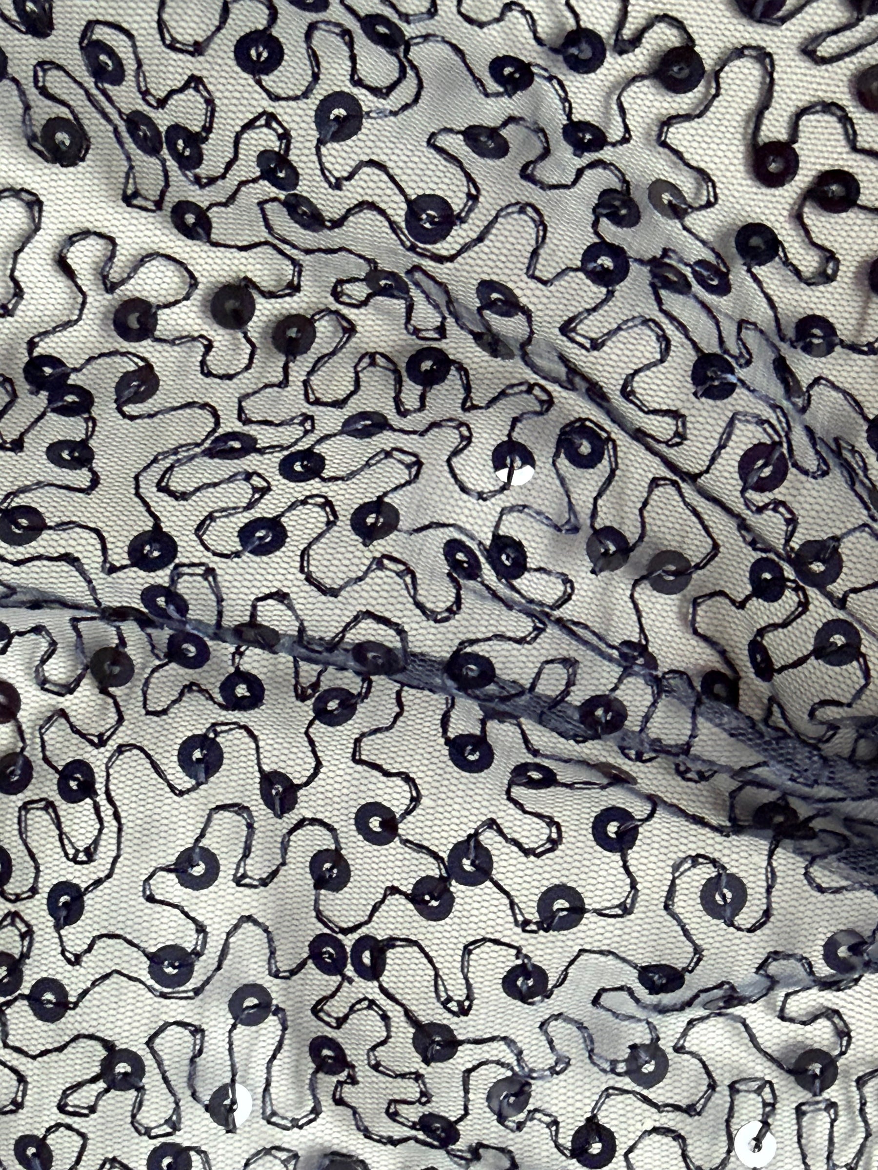 Marineblauer, bestickter Paillettentüll – EB3001