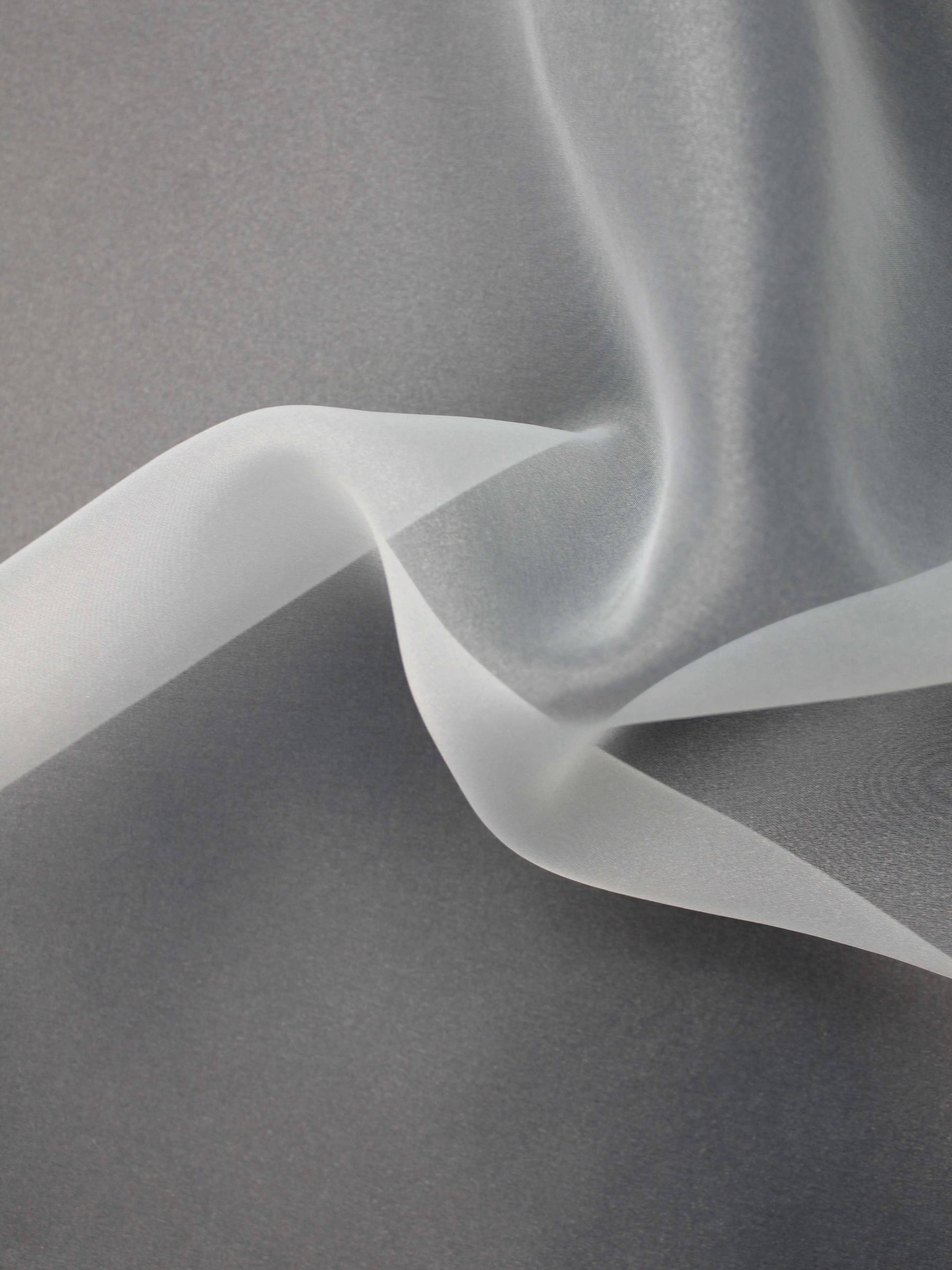 Elfenbeinfarbener Poly-Organza - P150