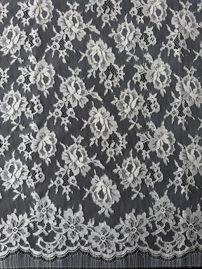 Elfenbeinfarbene Chantilly-Spitze - P204