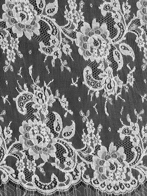 Elfenbeinfarbene Chantilly-Spitze - P205 