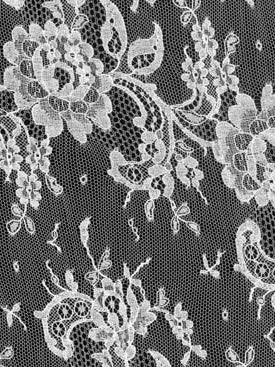 Elfenbeinfarbene Chantilly-Spitze - P205 