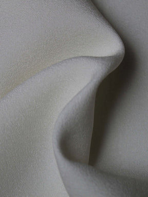 Elfenbeinfarbener Satin-Crêpe - P31W