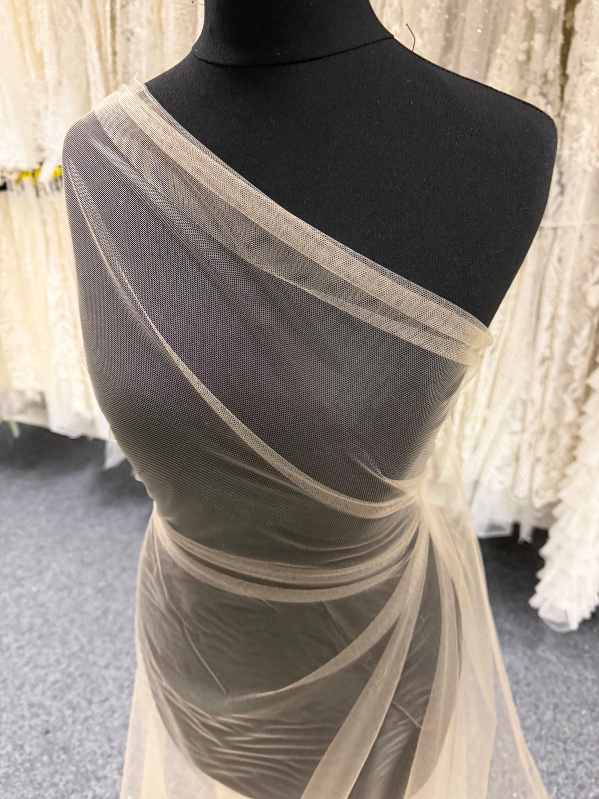 Heller Haut Stretch-Tüll - P32