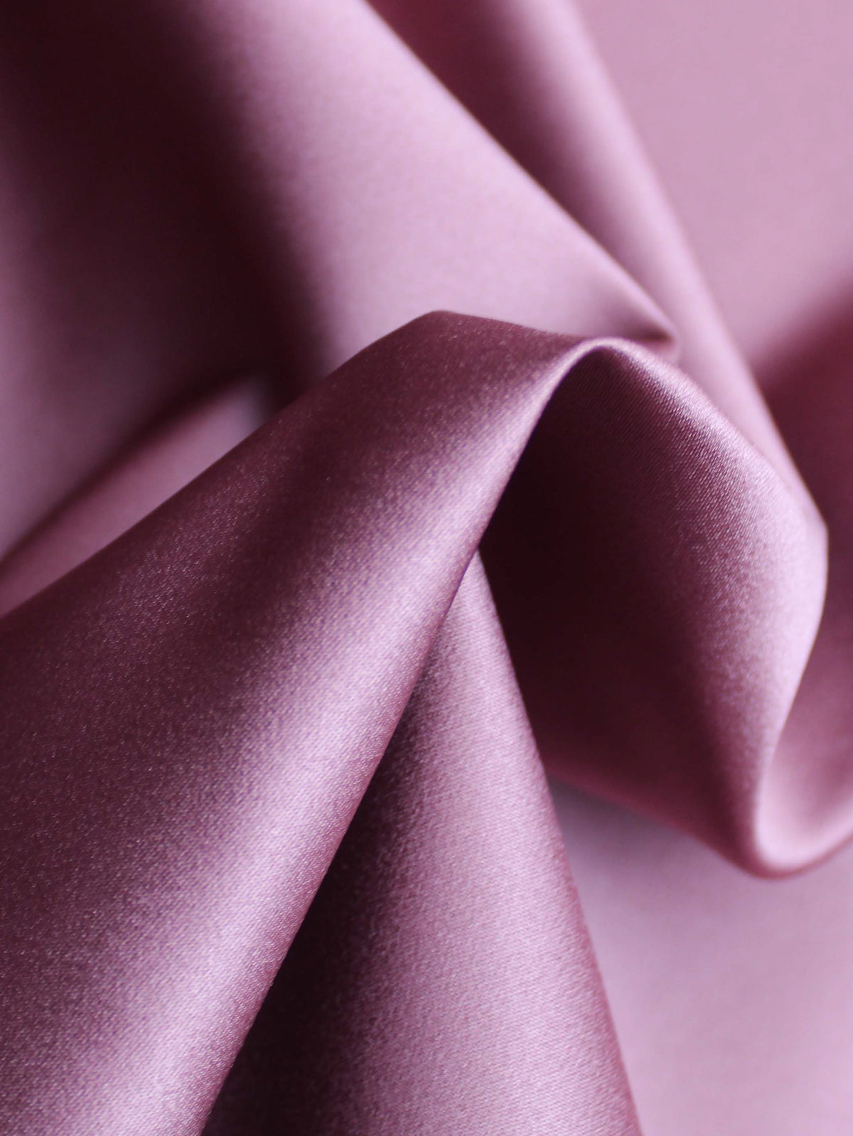 Bordeauxroter Polyester-Duchess-Satin - P42