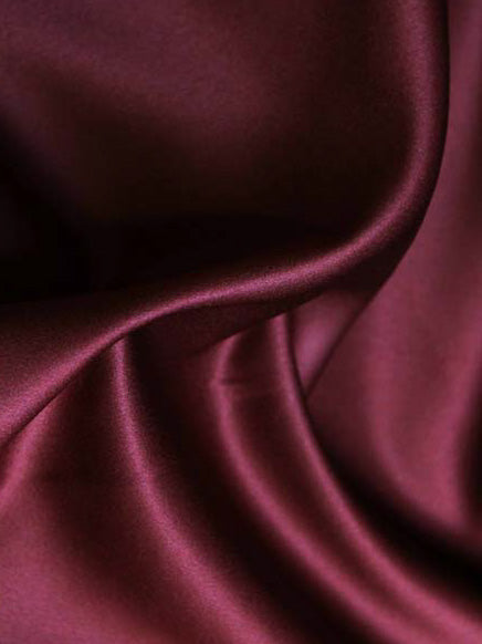 Dunkelroter Polyester-Duchess-Satin - P42