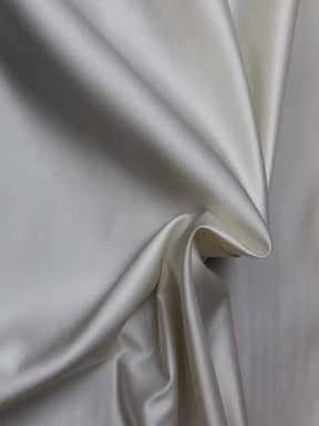 Elfenbeinfarbener Polyester-Duchess-Satin - P42