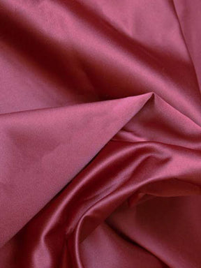 Hellweinroter Polyester-Duchess-Satin - P42