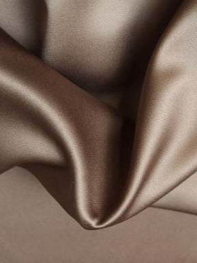 Mittelbrauner Polyester-Duchess-Satin - P42