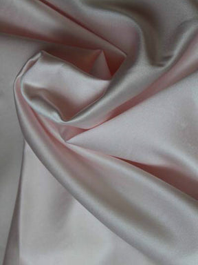 Hellrosa Polyester-Satin (Duchesse) - P42