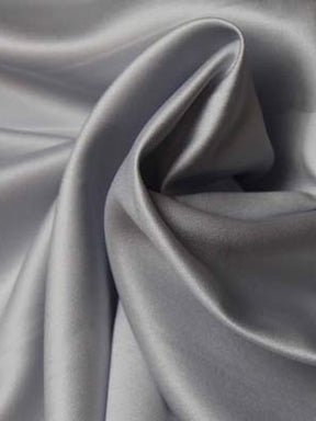 Silberner Polyester-Duchess-Satin - P42