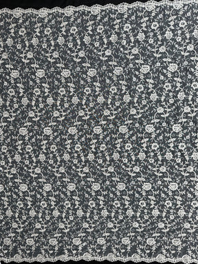 Elfenbeinfarbene Kordelstickerei - P430