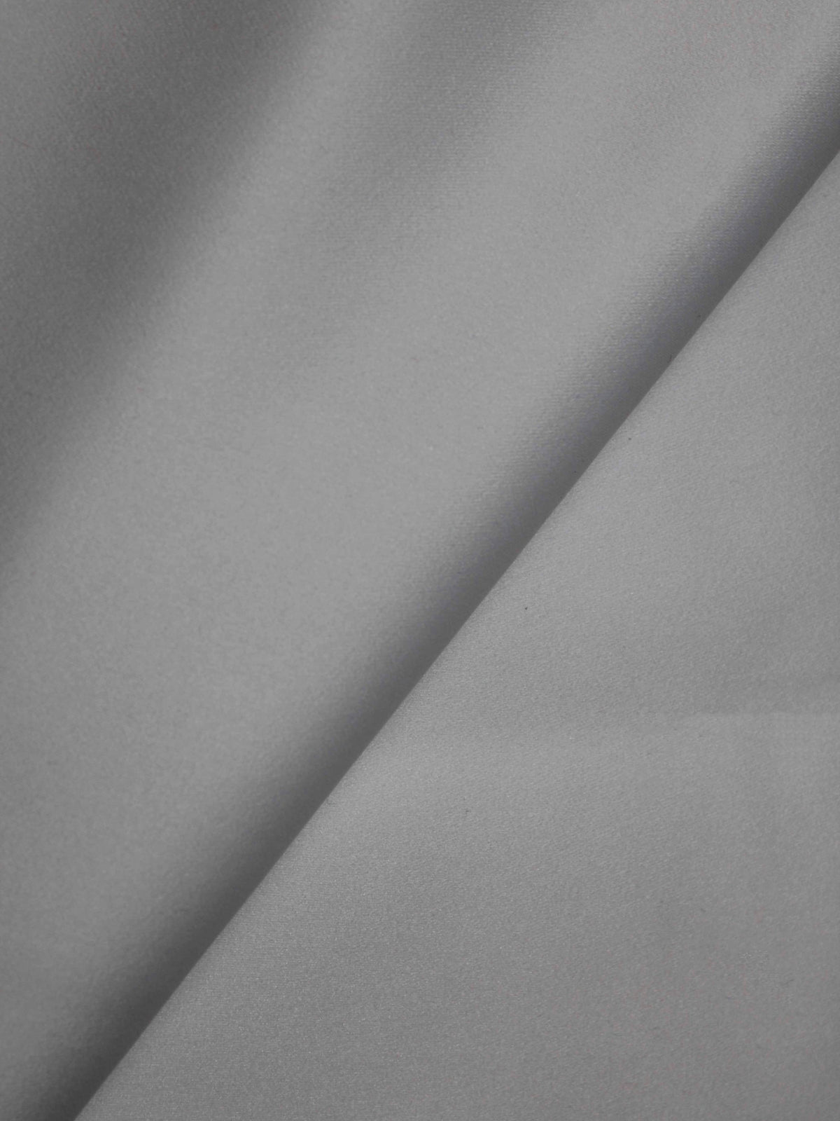 Helles Elfenbein Supreme Duchess Satin - P47