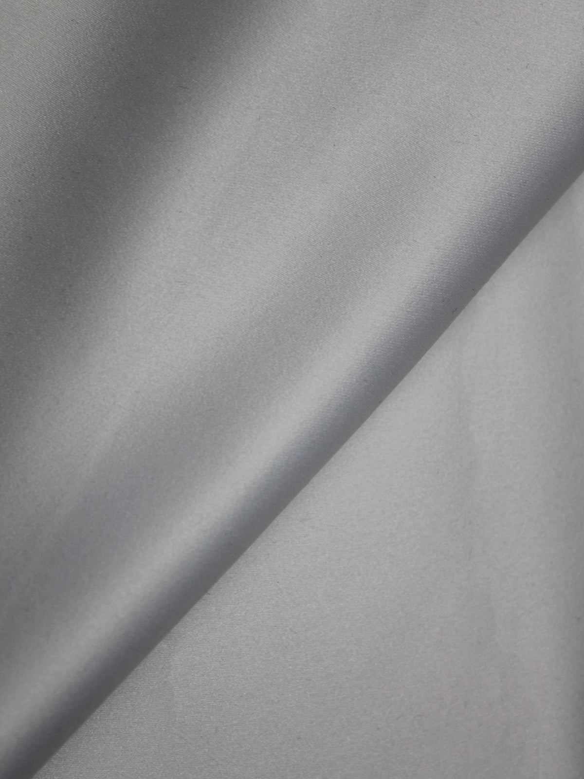 Weißer Supreme Duchess Satin - P47