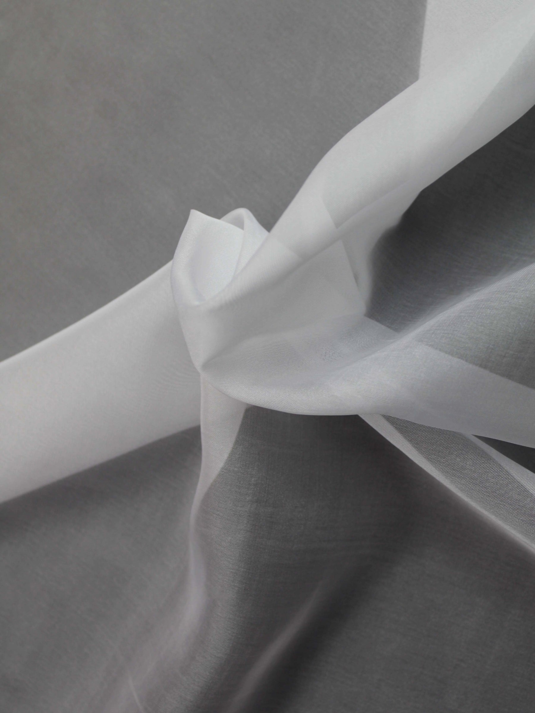 Weißes Poly-Organza - P49