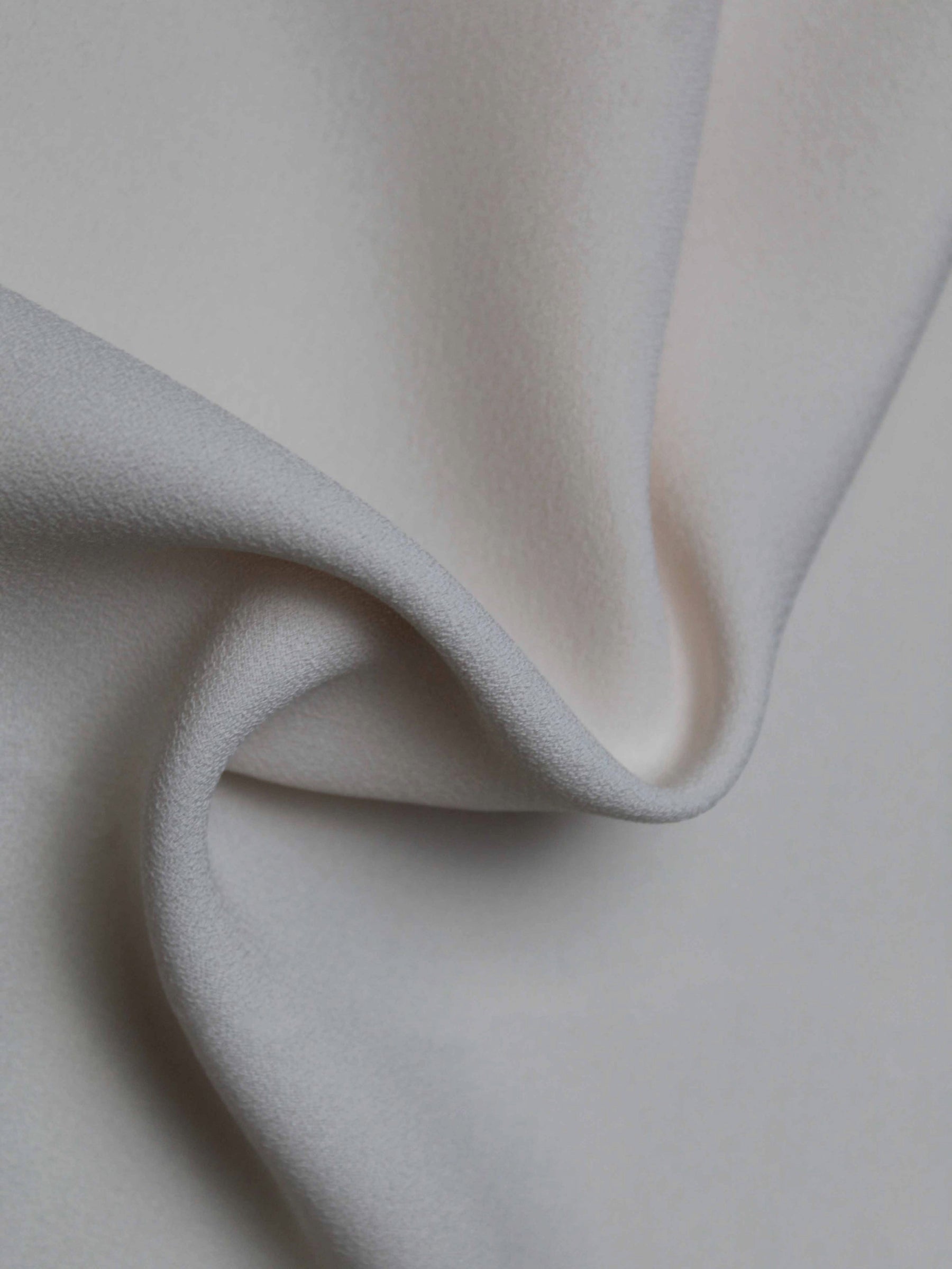 Shell Pink M/Wt Poly Crepe - P59