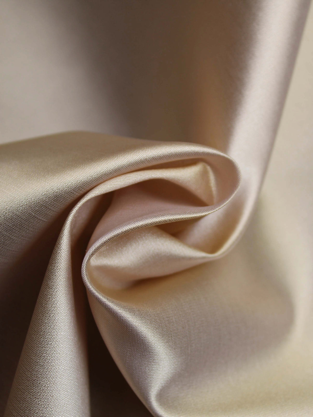 Champagner/Gold Seidenmischung Organza Taft - P607