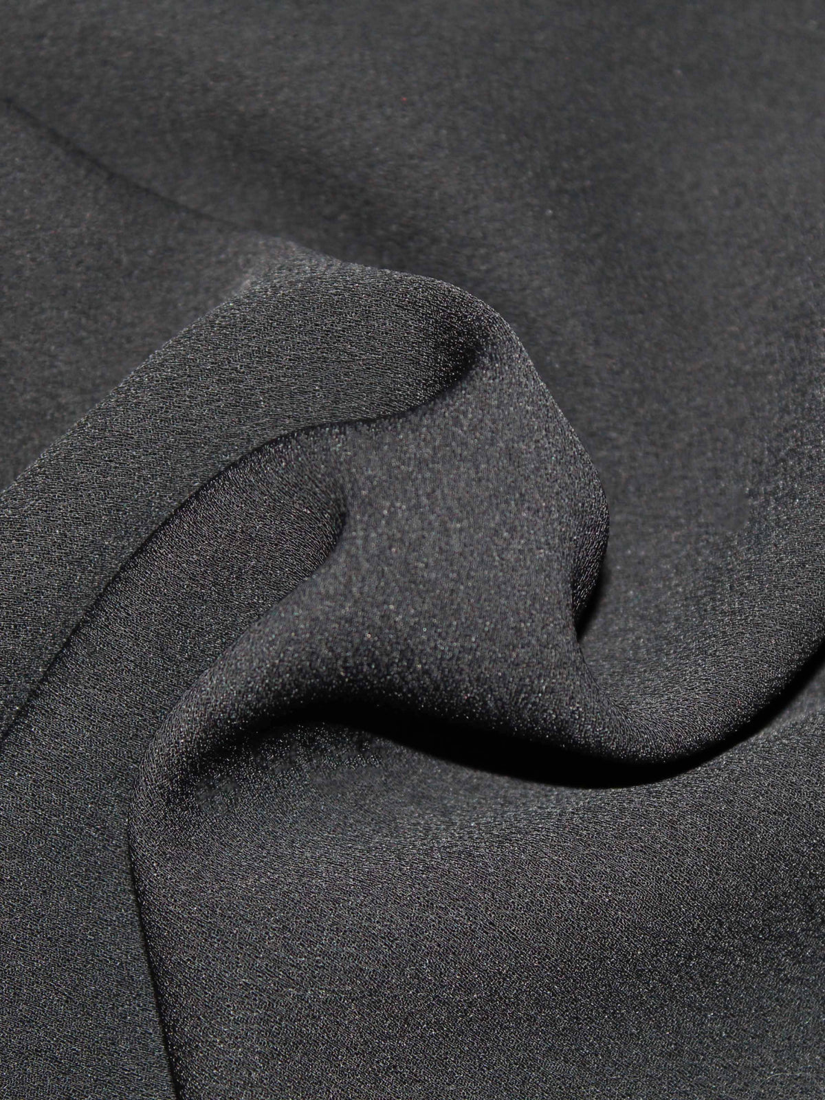Schwarze Poly-Georgette - P62