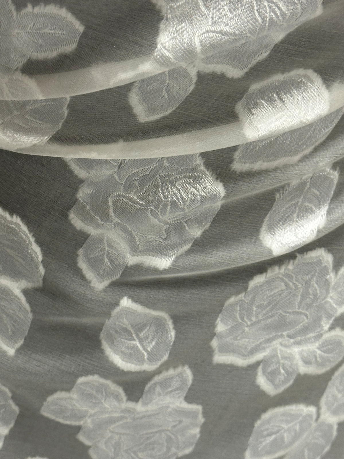 Elfenbeinfarbener italienischer Brokat - P661