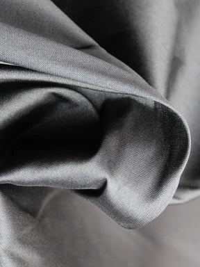 Schwarzer Polyester-Taft - P75