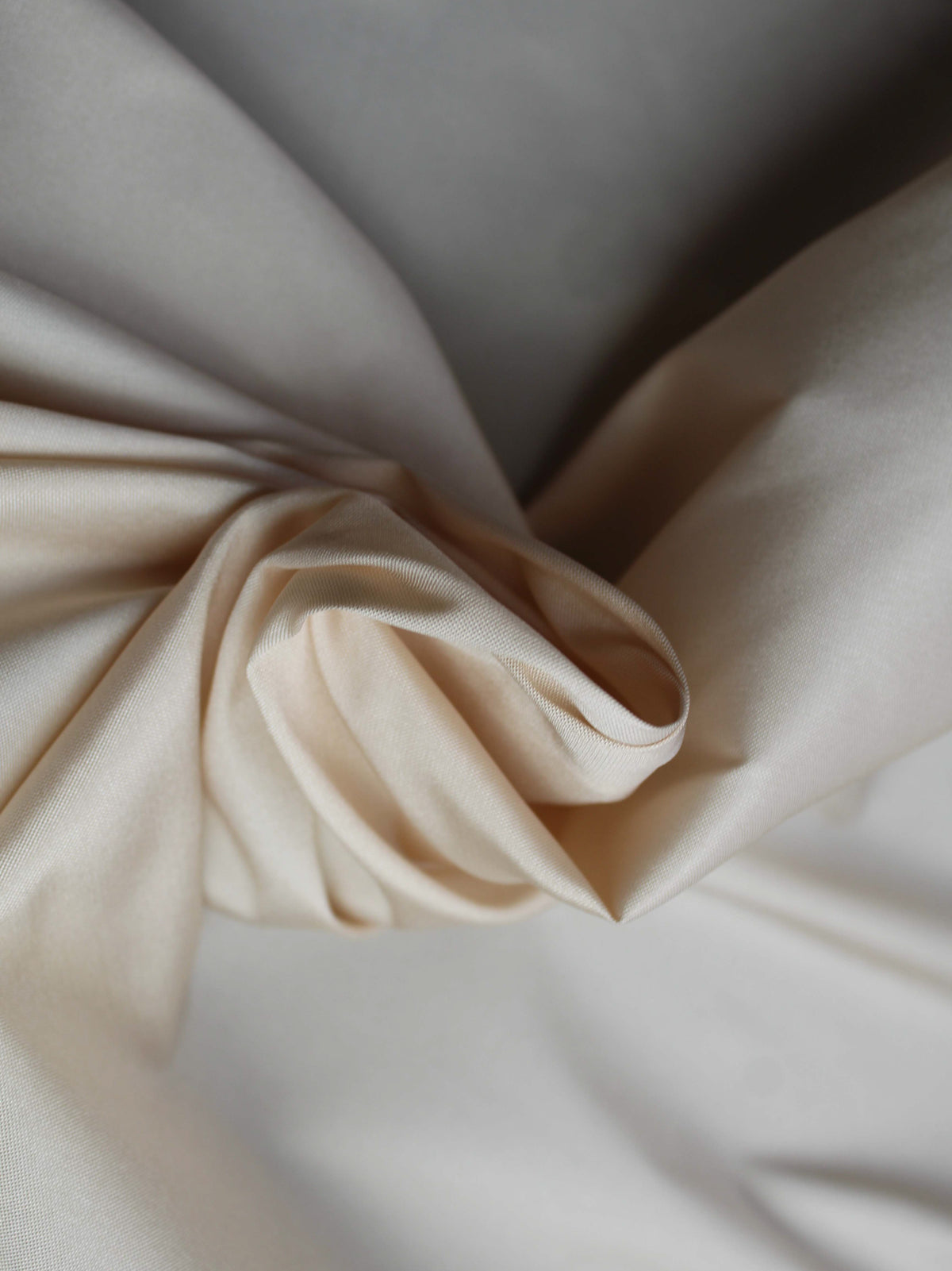 Champagner Polyester-Taft - P75