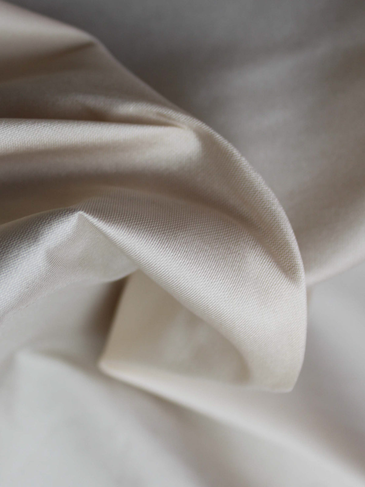 Dunkles Champagner-Polyester-Taft - P75