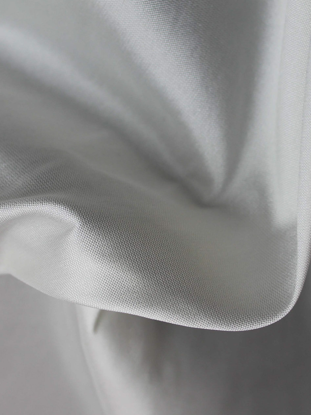 Elfenbeinfarbener Polyestertaft - P75