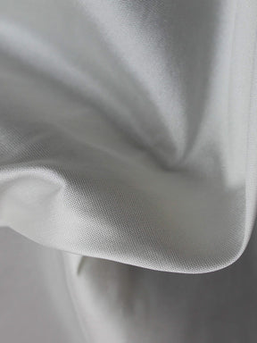 Elfenbeinfarbener Polyestertaft - P75