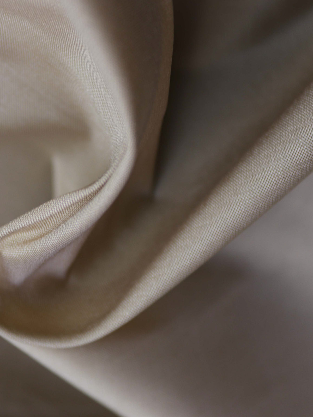 Hellgoldener Polyester-Taft - P75