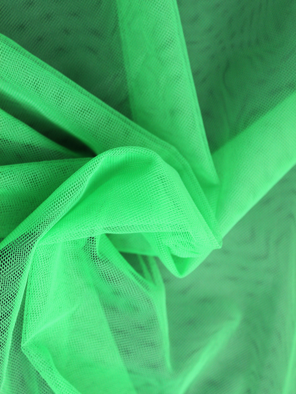 Smaragdgrüner (740) Tüll - P9