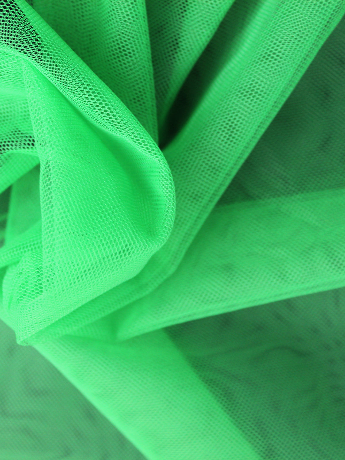 Smaragdgrüner (740) Tüll - P9