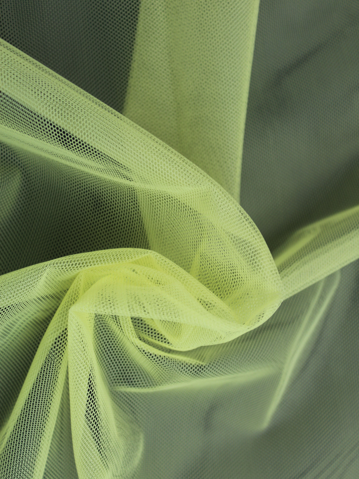 Mittelgelb (630) Tüll - P9