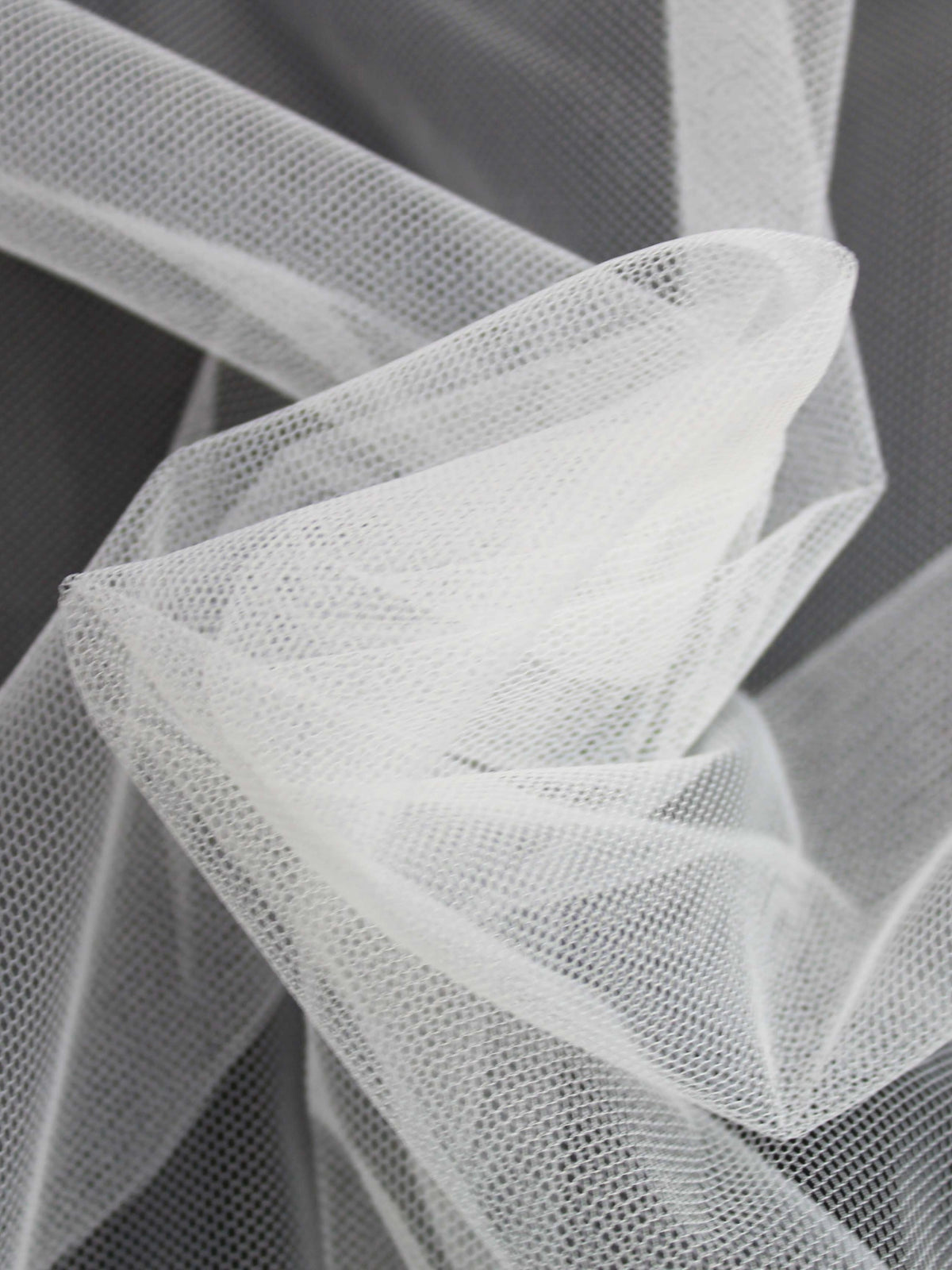 Hellelfenbein (110) Tüll - P9