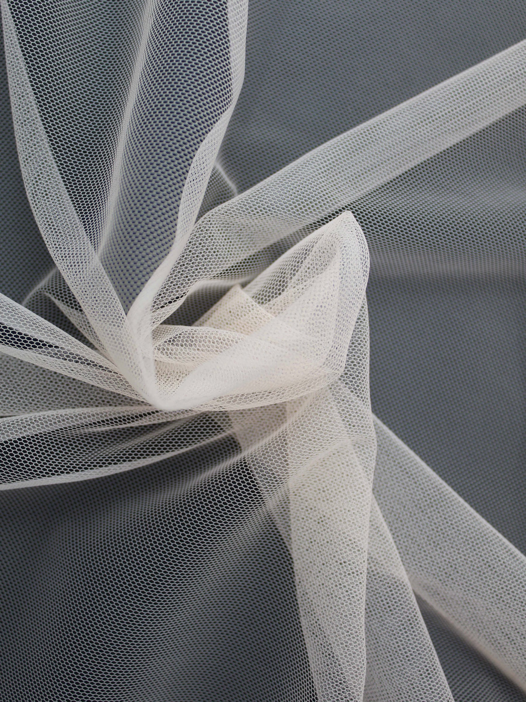 Helllachs (250) Tüll - P9