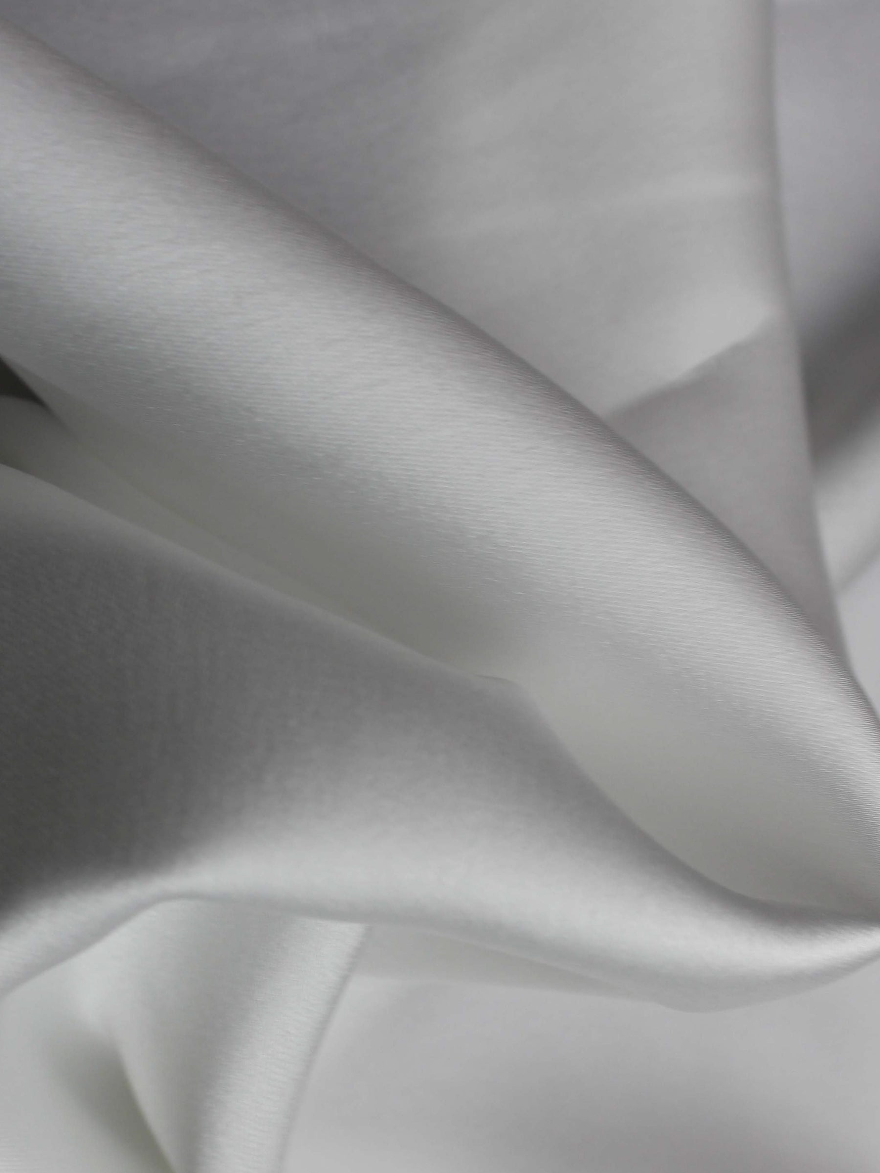 Elfenbeinfarbener Polyester-Stretch-Satin - PB1003
