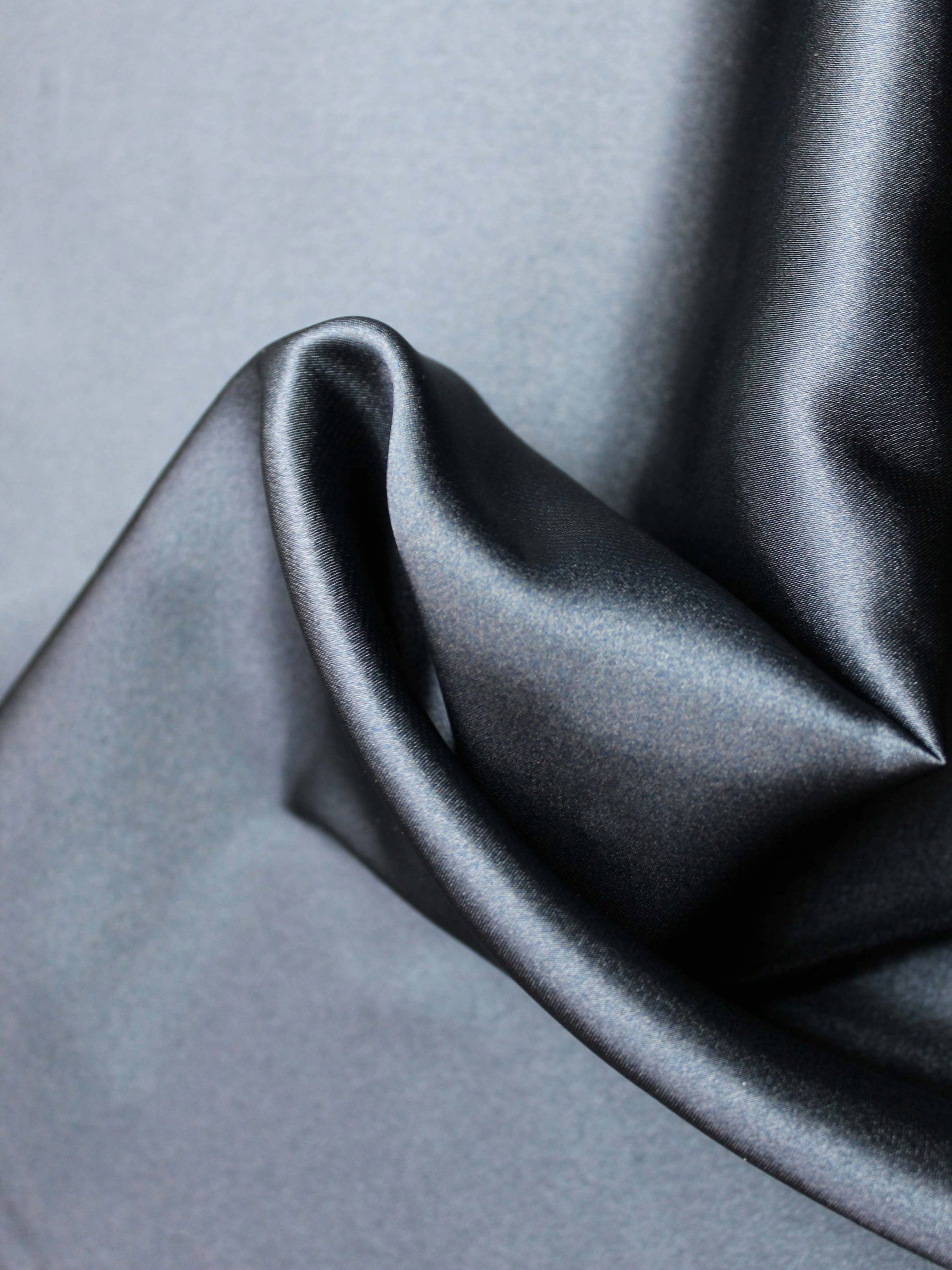 Marineblauer Polyestersatin - PB1005