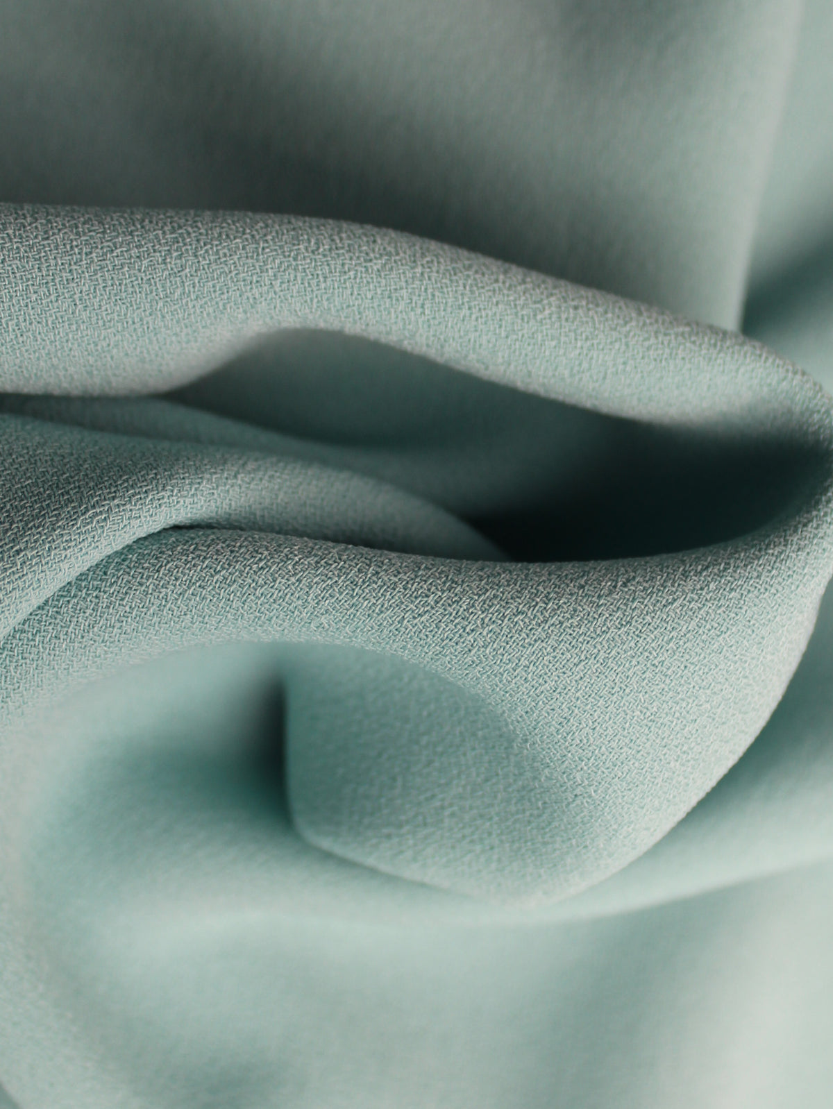 L Lake Blue Polyester Stretch Crêpe - PB4001