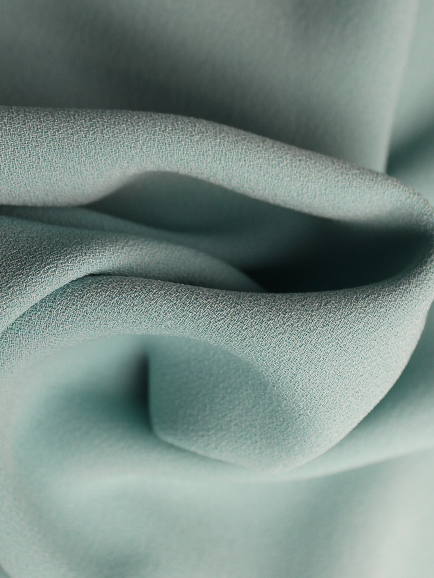 L Lake Blue Polyester Stretch Crêpe - PB4001