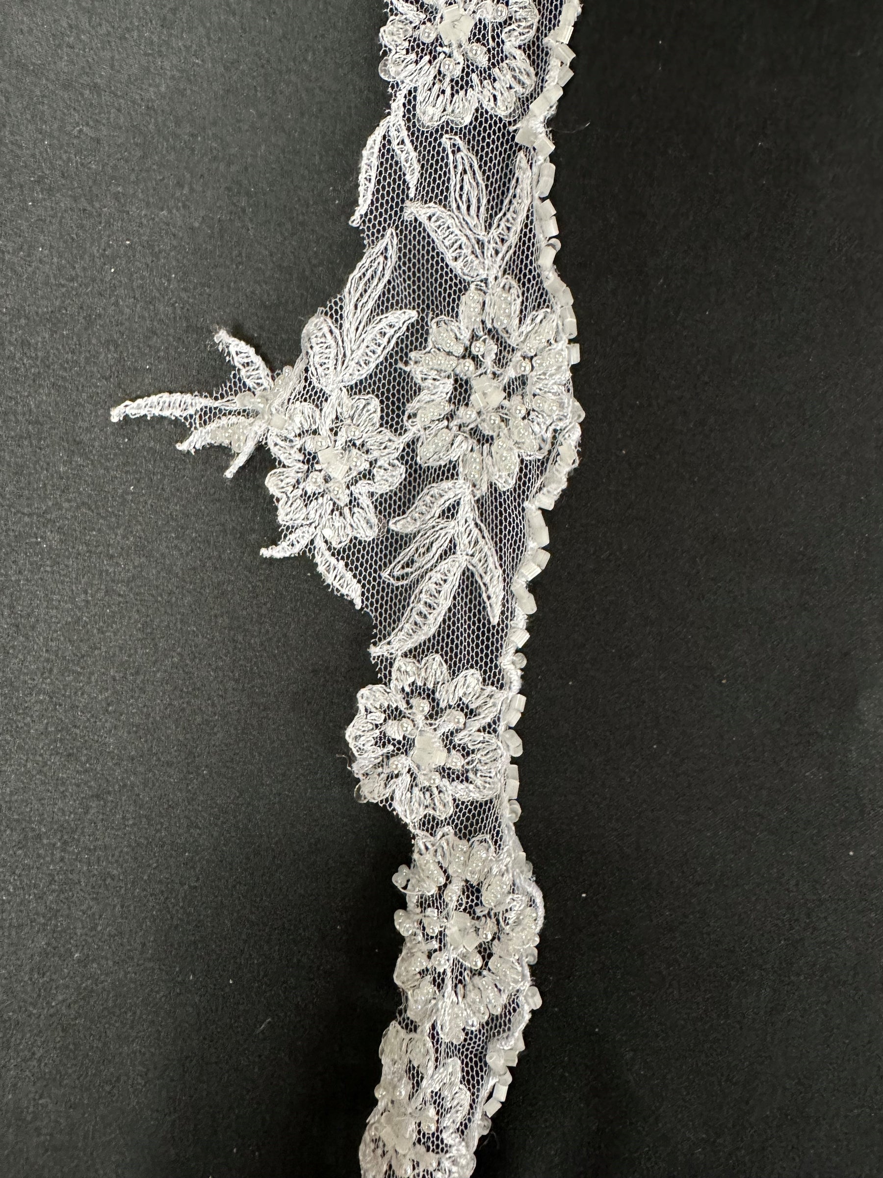 Weißer Perlenspitzenbesatz - Roxanne T 707 (CF)