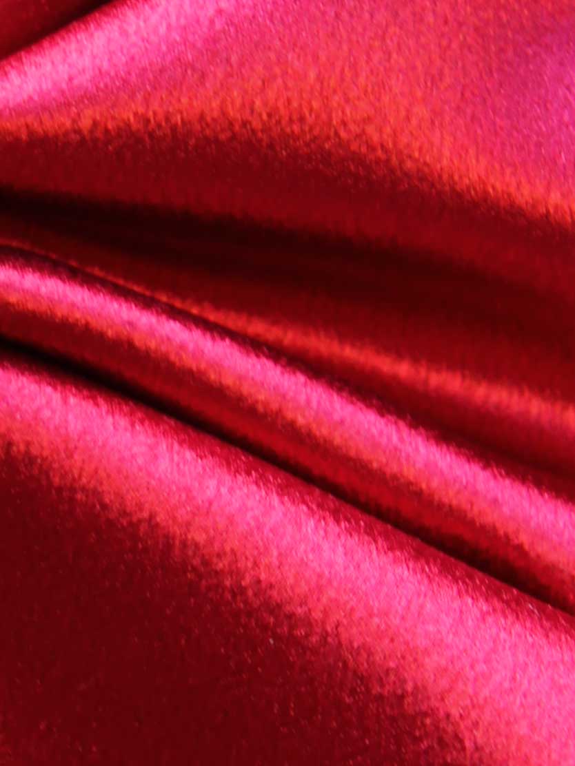 Rubinroter Polyester-Krepp-Rückensatin – Desire