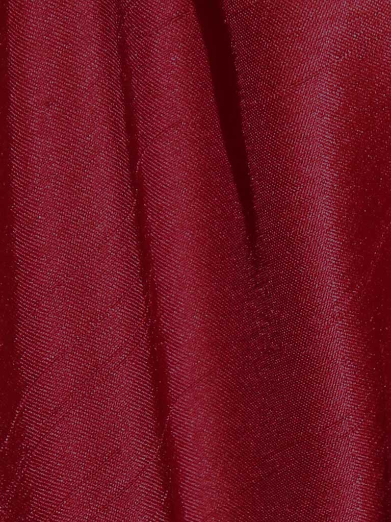 Rubinroter Polyester-Dupion mit Satinrücken - Klarheit