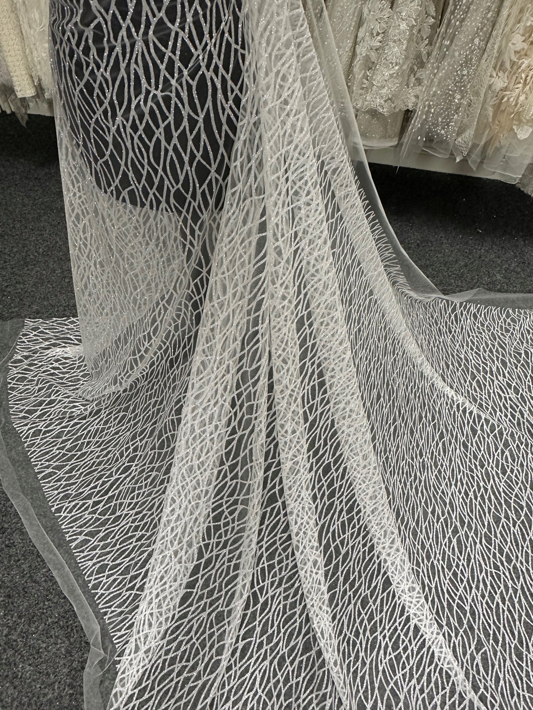 Elfenbeinfarbener Glitzertüll – Sparta