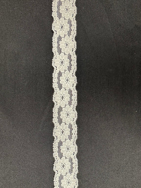 Weißer Spitzenbesatz - T 738 (CF)